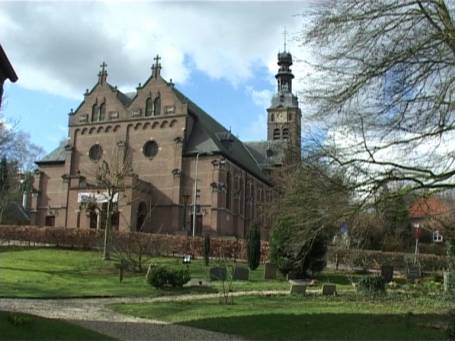 Gemeinde Berg en Dal NL : Ortschaft Beek, Kirche Hl. Bartholomaeus